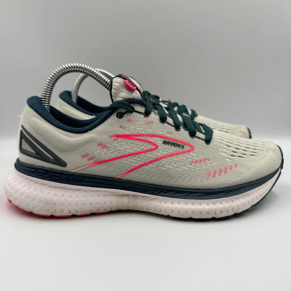 Brooks Glycerin 19 Womens Size 8 Running Shoes 1203431B110 Oyster Pink